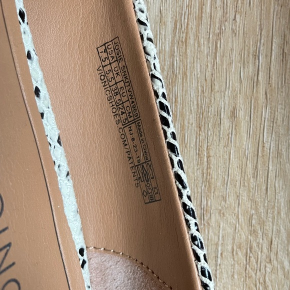 Vionic ‘Josie’ kitten heel - Picture 11 of 11